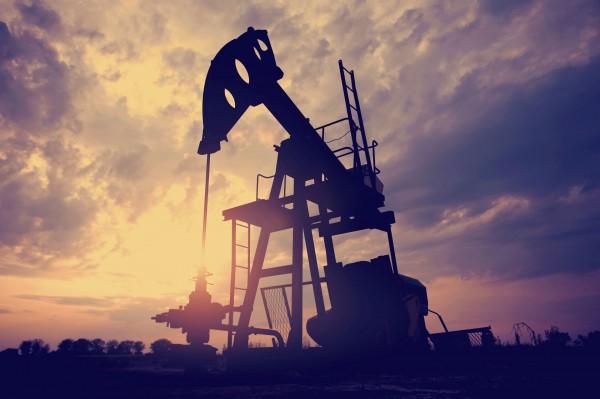 digital oil field derrick